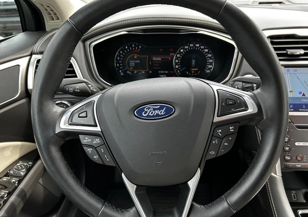 Ford Mondeo cena 115000 przebieg: 81300, rok produkcji 2020 z Rymanów małe 211